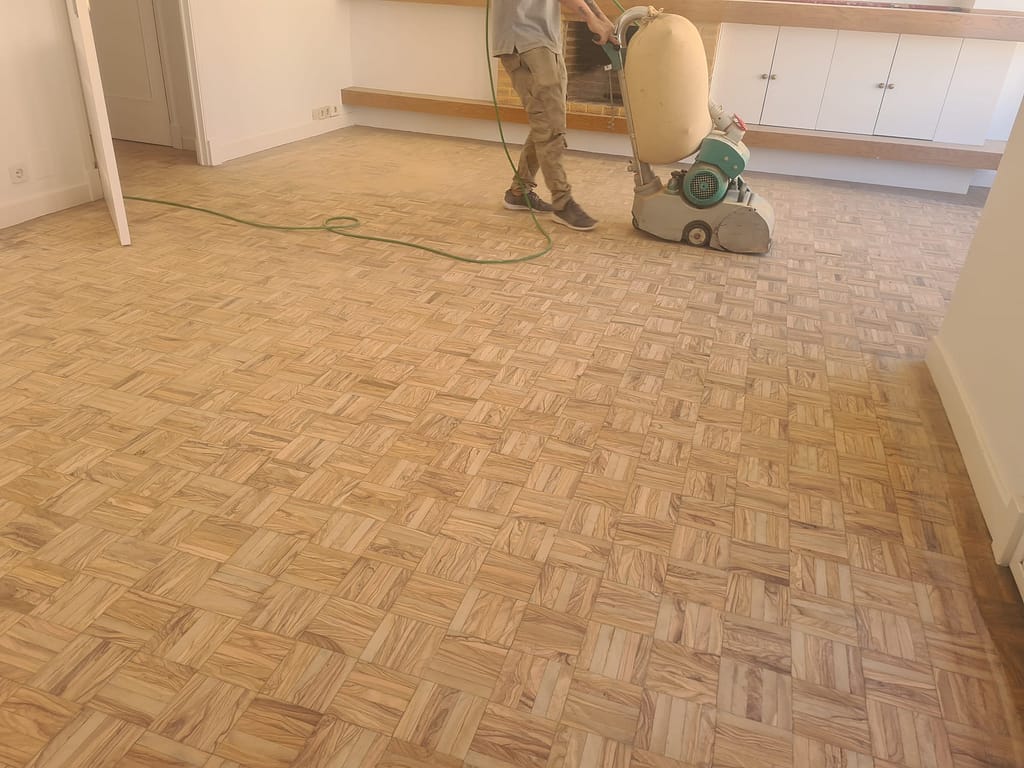 Pulir Parquet con maquina